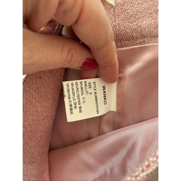 NWT Pink Wool Blend Bouclé 2 Piece Skirt Suit Set Blazer Size S MSRP $1130 - Picture 7 of 10